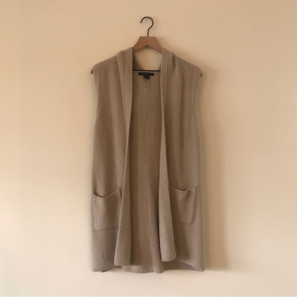 Tahari Wool Blend Pocketed Sleeveless Hooded Tan Cardigan - Size Small - Picture 2 of 8